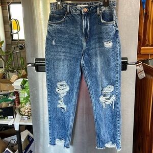 YMI Ankle Mom‎ fit denim women’s 7/28 , jeans, highly distressed, shark bite hem
